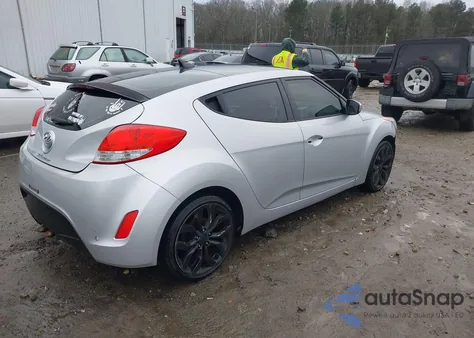 2013 Hyundai Veloster Base W/Black z USA, uszkodzony, nr VIN KMHTC6AD3DU179640